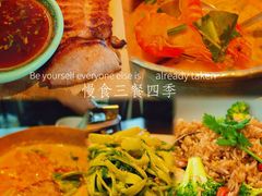 -大头虾越式风味餐厅(光明广场店)