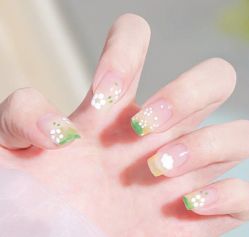 -悦指间美甲美睫