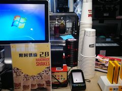 -The Habit Burger Grill 哈比特汉堡(爱琴海店)