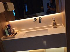 -涨巢·潮玩水疗局