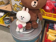 -LINE FRIENDS Garosu-gil Flagship Store