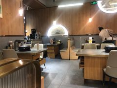 -围炉肉舍丹东海鲜烤肉·烤活鳗(步行街店)