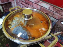 招牌清江鱼-弘烨 贵州酸汤 鱼火锅(东财店)