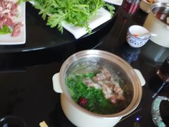-蒙星月涮肚火锅城(宏运家园店)