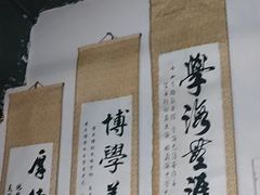 -荒岛实景沉浸密室(江汉路1店)