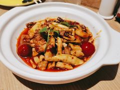 -渝信川菜 · 川味家常菜(财富购物中心店)