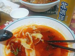 -何记花甲(海岸城旗舰店)