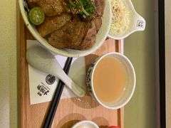 -熊吞·大碗丼烧肉饭(济宁万达广场店)