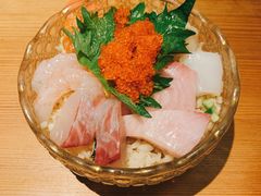 什锦海鲜盖饭-松涛日本料理
