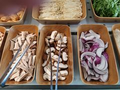 -鑫海汇海鲜烤肉火锅自助(七彩城店)