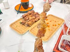 -乡村馕坑肉·烧烤·新疆菜·本地人更爱吃(阿勒泰首店)