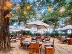 -三亚艾迪逊酒店·海滩烧烤 BARBACOA·现场乐队·浪漫晚餐·烧烤海鲜