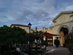 -佛罗伦萨小镇广佛名品奥特莱斯(疏港路店)