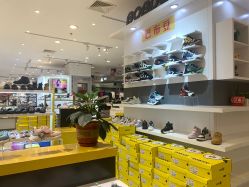 -宝大祥青少年儿童购物中心(普陀中环店)
