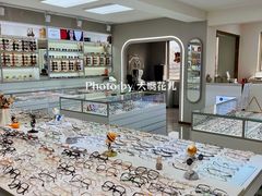 店内环境-潘多拉眼镜·蔡司依视路明月(潘家园店)