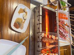 -哈尔滨小酒馆·鲜肉现穿自助烧烤(康新花园店)