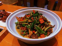 -老滇山寨•云南特色菜•地方菜•民族风情歌舞表演(金碧店)