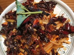 -云海肴·汽锅鸡·云南菜(天山百盛优客店)