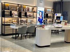 -博士眼镜集团石人工眼镜(虹口万泰店)