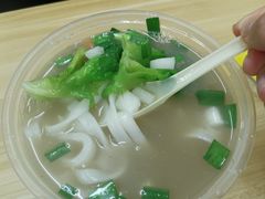 牛骨汤斋粉-牛师傅广式药膳牛骨汤美食(江南西店)