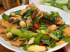 豆皮炒肉-柴窝堡22号辣子鸡·传承新疆菜