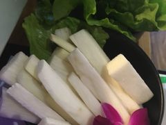 -三人行骨头王火锅(长寿店)
