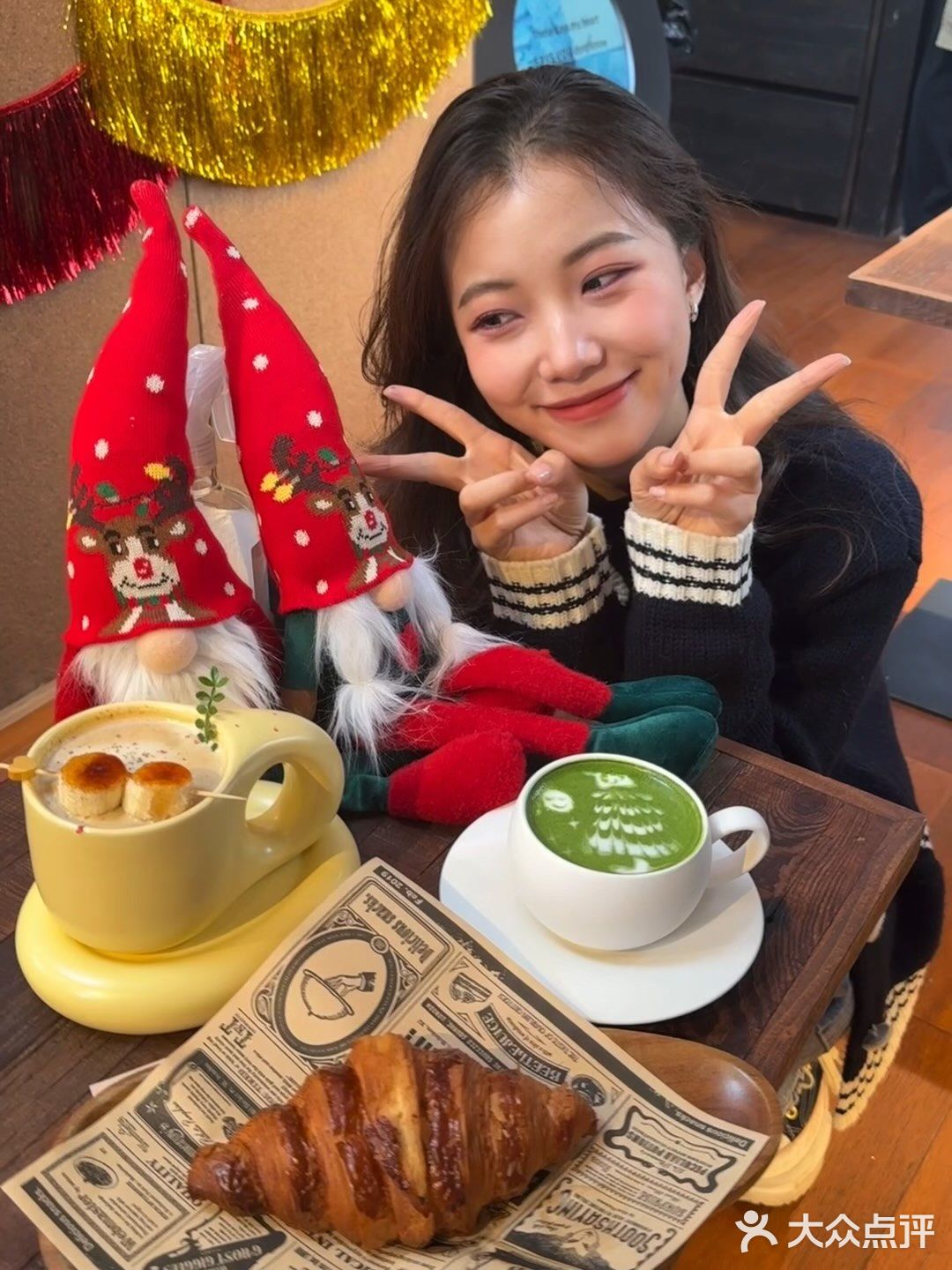 三里屯的这家咖啡店真的好漂亮！圣诞🎄氛围