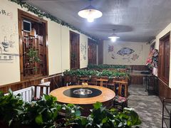 -果松木炭酸菜铜火锅·外婆参鸡汤