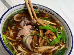 -镇南锅盖面馆(解放路店)