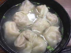 三鲜大馄饨-万寿斋(山阴路店)