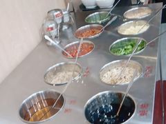 自助调料区-渔香岛美蛙鱼头火锅(威清路店)