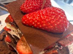 -W COLLECTIVE  DESSERT SHOP