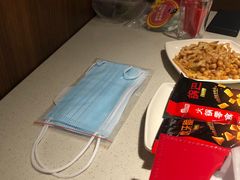 -海底捞火锅鲜切牛肉主题店(长寿路店)