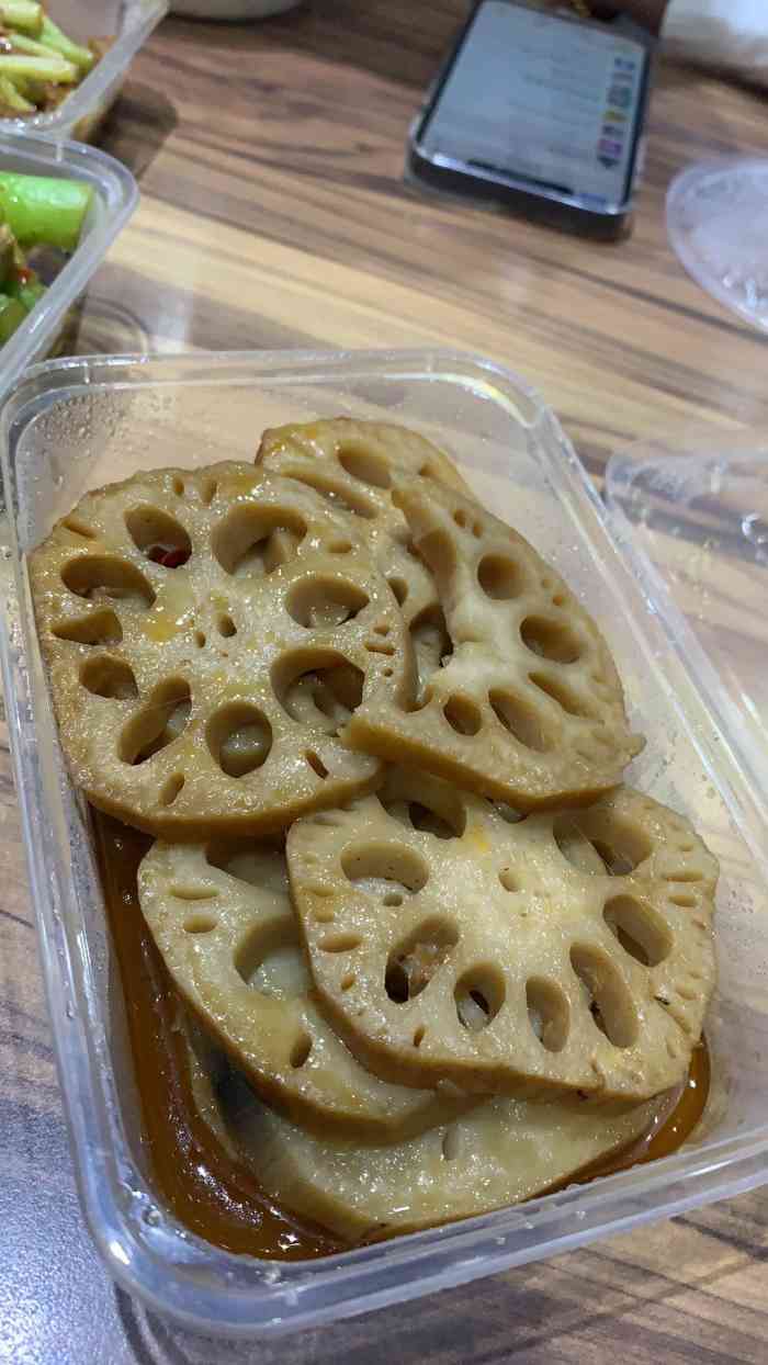 打包了两份卤菜味道不错就是吃不了辣的人还是卤菜打包打包的卤菜图片