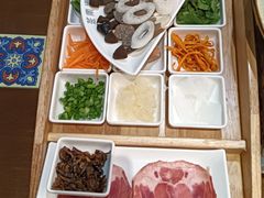 -芸南道·过桥米线(昆明老街旗舰店)