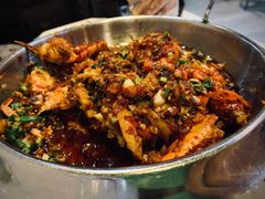 -凤凰路何眼镜香辣蟹(花果园店)