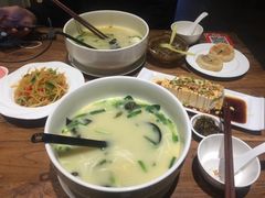 -茶花妹子云南餐厅(传媒大学店)