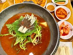 -喇喇排骨火锅·传统韩式脊骨汤(望京西园总店)