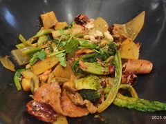 -醉人椒麻辣香锅(王府井喜悦店)
