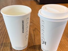 -星巴克(香港国际机场44号闸店)