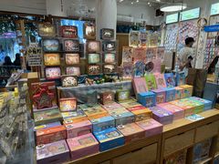 -猫的天空之城概念书店(杭州南宋御街店)