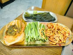 辣白菜-韩阳王石板烤肉