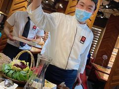 -左庭右院鲜牛肉火锅(金山万达店)
