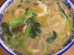 三鲜粉-邱芳粉店(迎宾大道旗舰店)