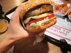 -The Habit Burger Grill 哈比特汉堡(复兴soho店)