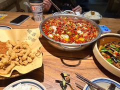 -泥糊破店小酒馆·团建聚餐(南京西路店)