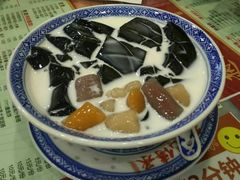 -赵记传承特色牛奶甜品(泉城广场店)