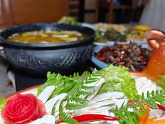 -三锅莊·牦牛肉火锅·香格里拉特色藏餐宴请餐厅(昆明创始店)