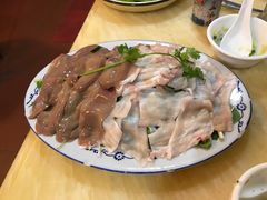 -华哥新鲜猪精品美食
