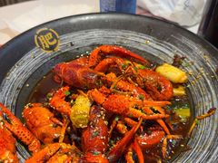 -肥肥虾庄·金牌油焖大虾(汉口城市广场店)